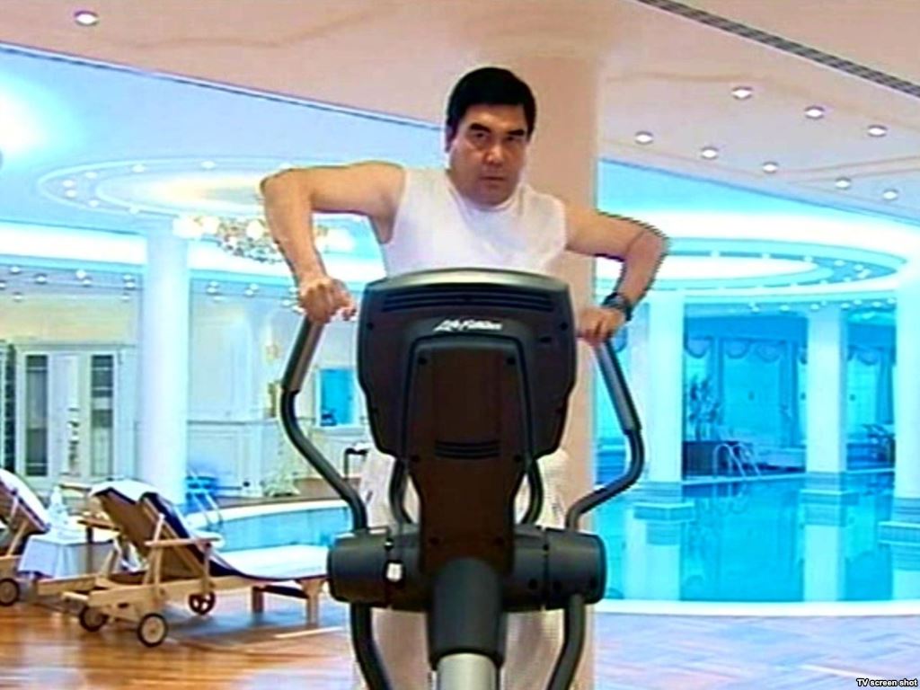 Billedresultat for turkmenistan president sport