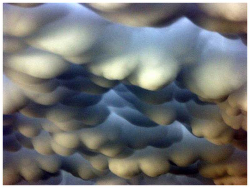 Mammatus-clouds-over-Nebraska-1