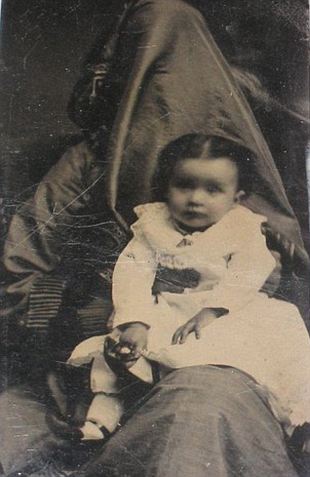 Hidden Mother Photographs - Victorian - death mask